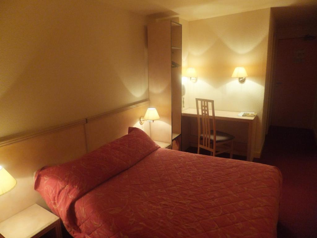 Hotel Le Village Gif-sur-Yvette Buitenkant foto